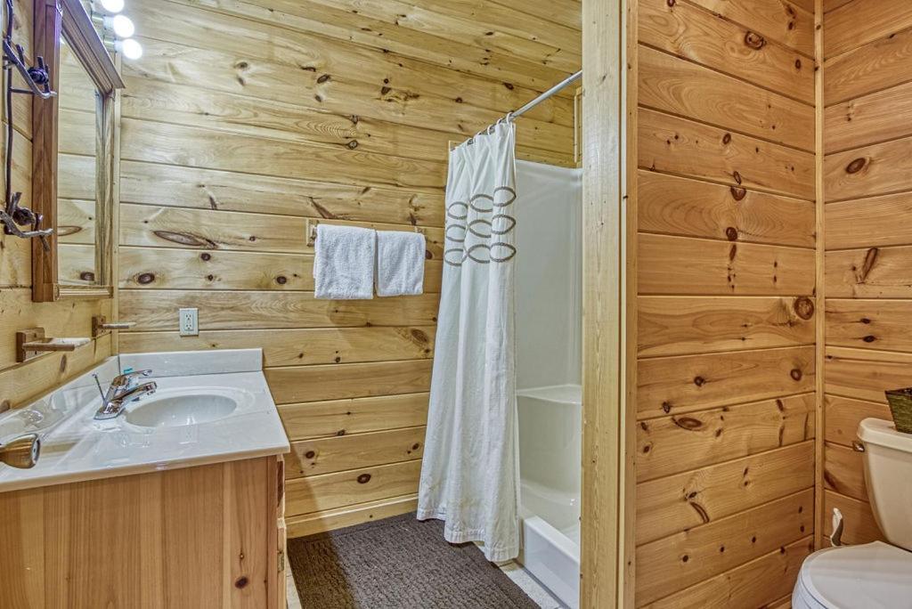 Smoky Mountain Gem Villa Gatlinburg Exterior photo